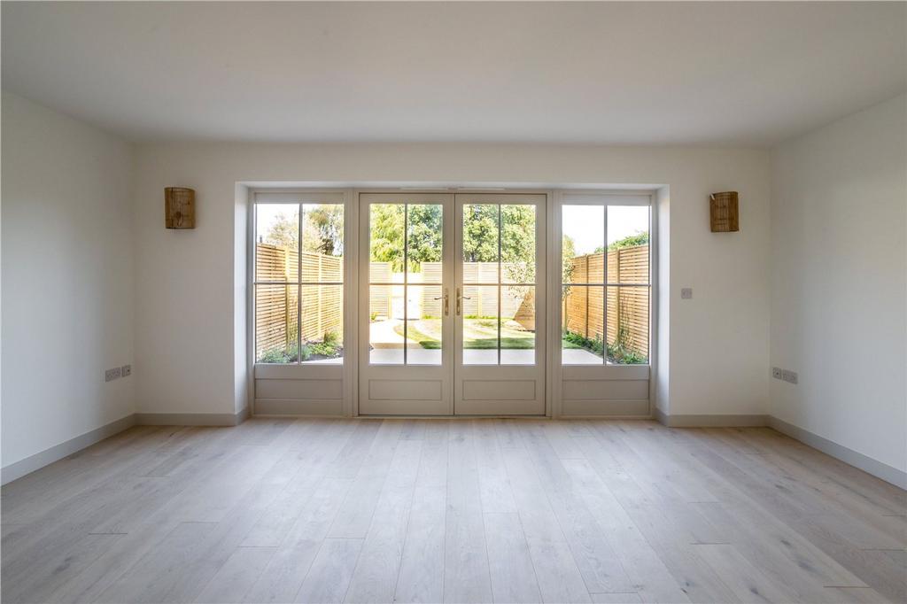 Sitting/Dining Rm