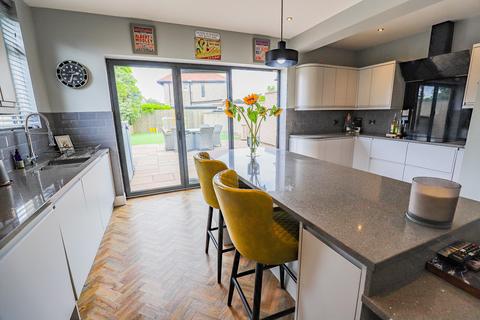 3 bedroom semi-detached house for sale, Broadway, Morecambe