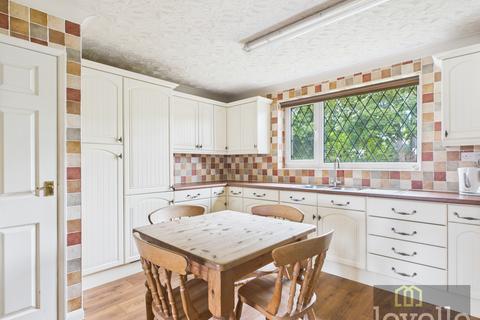 4 bedroom detached bungalow for sale, Church Lane, Withern LN13