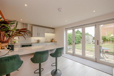 Edgewood Beggarsbush Hill, Benson, Wallingford, OX10 6PL