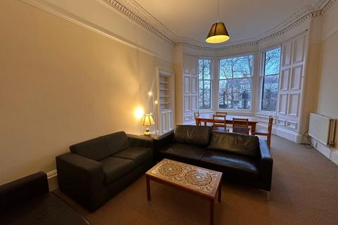 4 bedroom flat to rent, (1f1) WARRENDER PARK ROAD, EDINBURGH, EH9