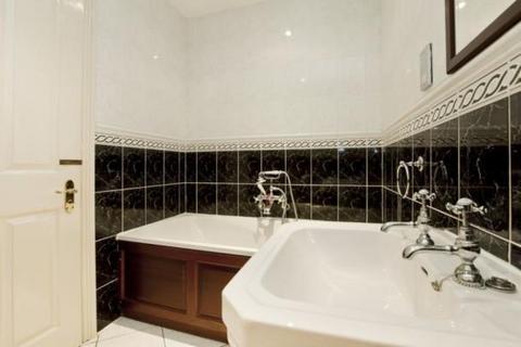 2 bedroom flat to rent, Sutherland Avenue, Little Venice, W9