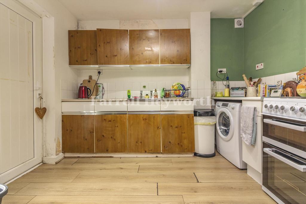 Kitchen b