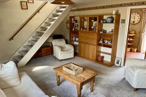 3 bedroom semi-detached house for sale, Ash Drive, Syston, Leicester, LE7 2PQ