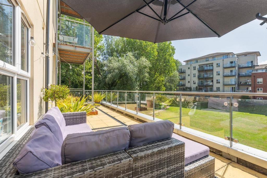 Terrace-3.jpg