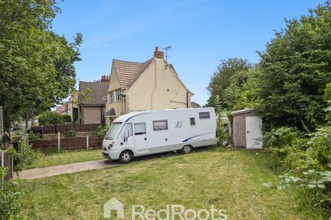 3 bedroom detached house for sale, West Avenue, Doncaster DN6