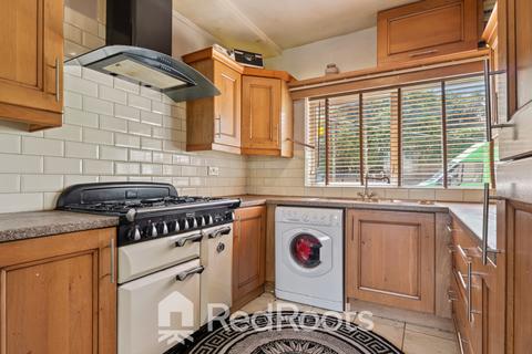 1 West Avenue, Woodlands, Doncaster, DN6 7PA