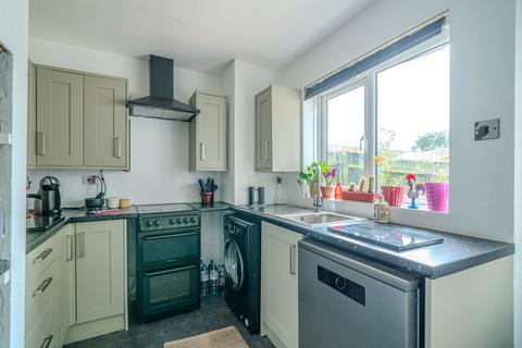 3 bedroom semi-detached house for sale, St. Andrews Close, Slip End, LU1