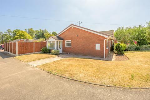 2 bedroom semi-detached bungalow for sale, Quorn Crescent, Wordsley, DY8 5NW