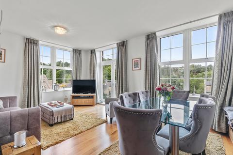 2 bedroom flat for sale, Mill Fold, Addingham, Ilkley, West Yorkshire, LS29