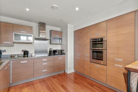 2 bedroom flat for sale, Mill Fold, Addingham, Ilkley, West Yorkshire, LS29