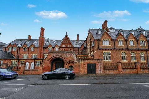 2 bedroom flat for sale, Apartment 1 Convent Court, Hatch Lane, Windsor, Berkshire, SL4 3QR