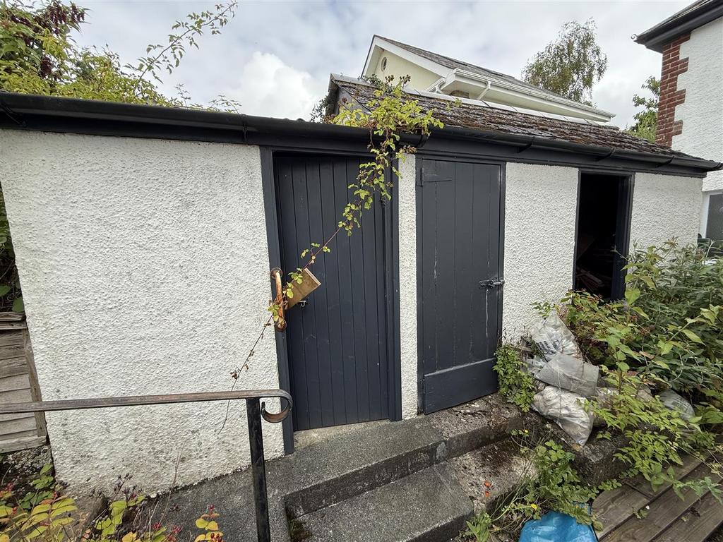 Outbuildings.JPG