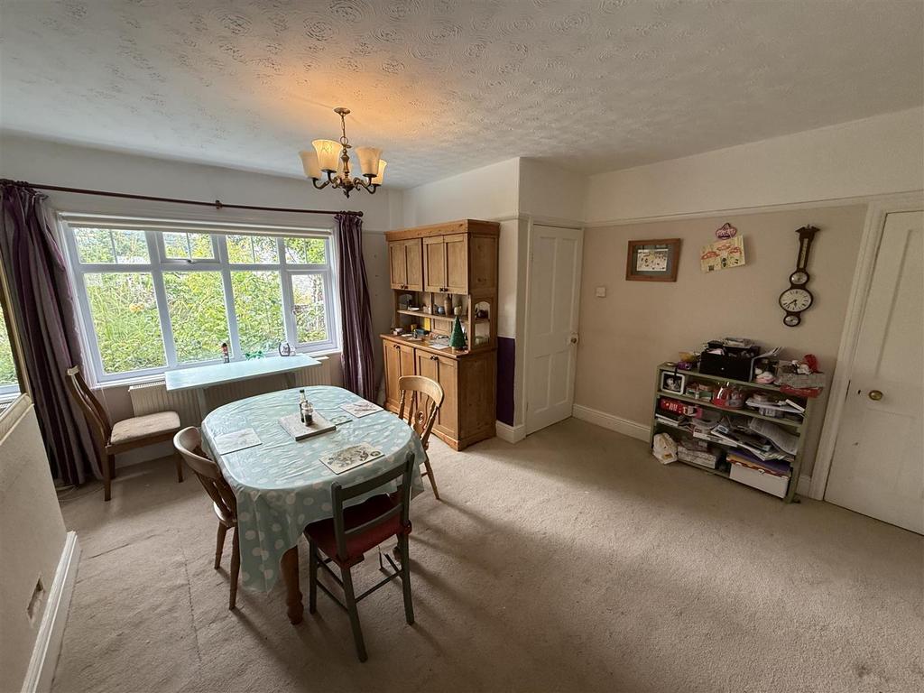 Dining room.JPG