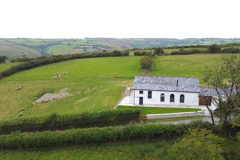 3 bedroom property for sale, Llanfynydd SA32