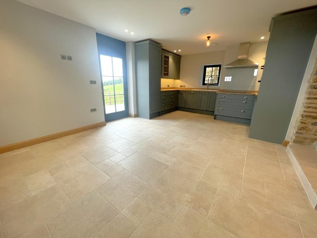 Kitchen /
