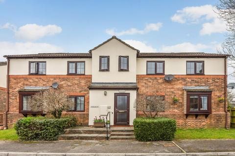 25 Bridge Meadows, Liss, GU33 7JY