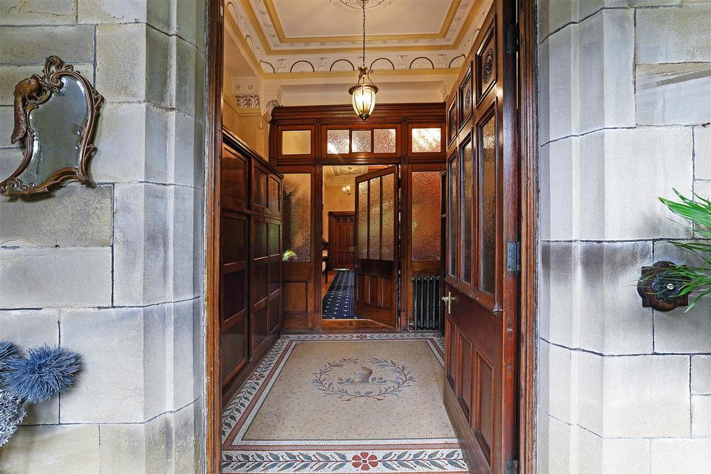 Upper Sky.26.Photoneg.co.uk.jpg