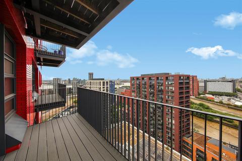 Studio for sale, Defoe House, London E14