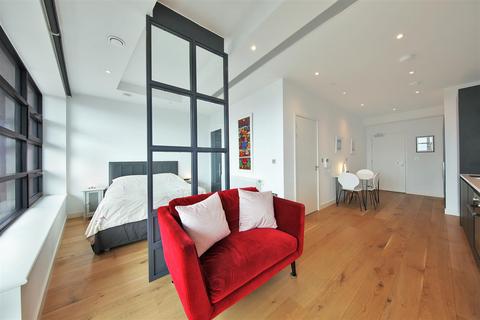 Studio for sale, Defoe House, London E14