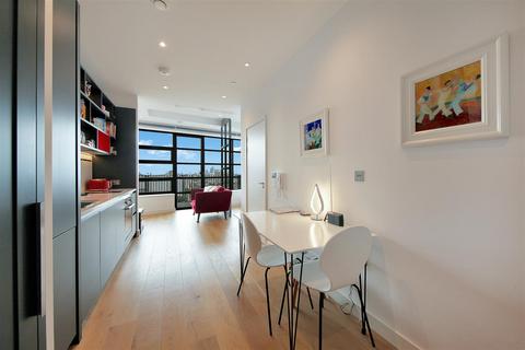 Studio for sale, Defoe House, London E14