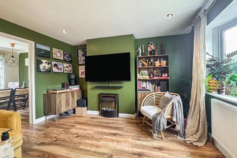 2 bedroom semi-detached house for sale, Fullbrook Crescent, Tilehurst, Reading, RG31