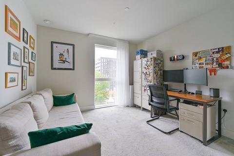 2 bedroom flat for sale, Kidbrooke Park Road, Kidbrooke, London, SE3