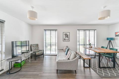 2 bedroom flat for sale, Adenmore Road, Catford, London, SE6