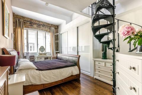 1 bedroom flat for sale, Breezers Court, Wapping, London, E1W