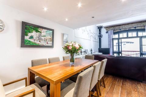 1 bedroom flat for sale, Breezers Court, Wapping, London, E1W