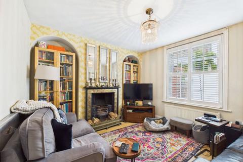 12 Clarence Place, Whitby, YO21 3AS