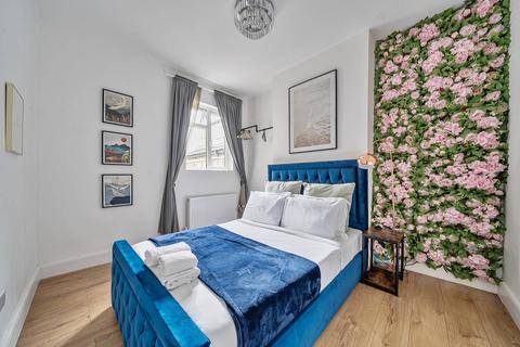 2 bedroom flat to rent, Crystal Palace Road, East Dulwich, London, SE22