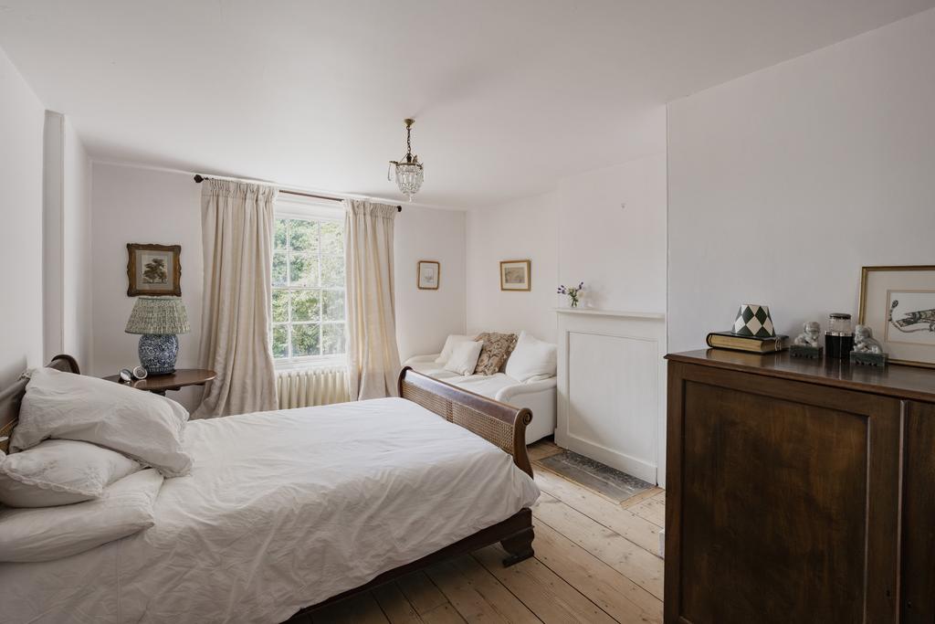 299183 - 17-Laburnhum House, Downham Market-17.jpg