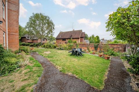 undefined, Mulberry Mead, Whitchurch, RG28 7BE