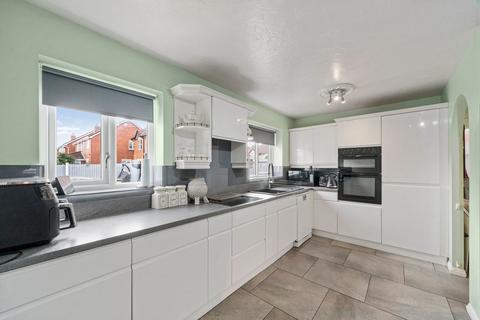 4 bedroom detached house for sale, Sovereign Close, Lowton, WA3