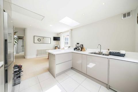 2 bedroom flat for sale, Casewick Road, London SE27