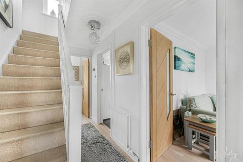 8 Dunster Close, Newton, Swansea, SA3 4UU