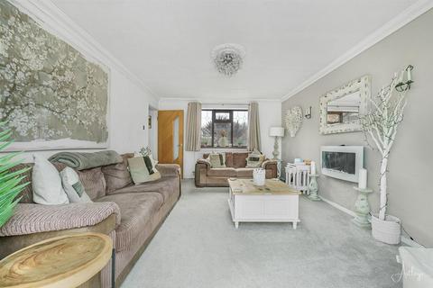 8 Dunster Close, Newton, Swansea, SA3 4UU