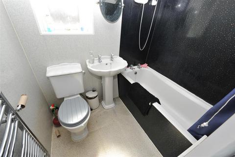 74 Mount Avenue, Bradford, BD2 2JA