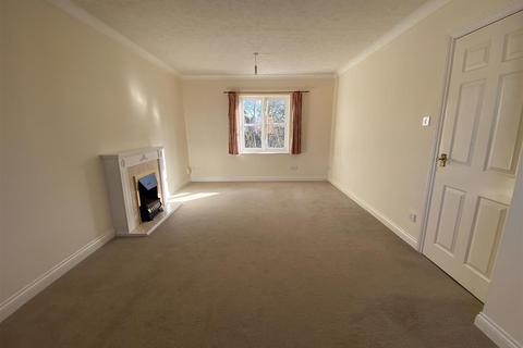 2 bedroom apartment to rent, Addington Court, Exeter