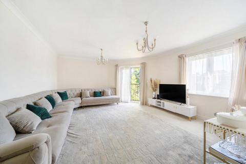 2 bedroom flat for sale, Longcrofte Road, Edgware HA8