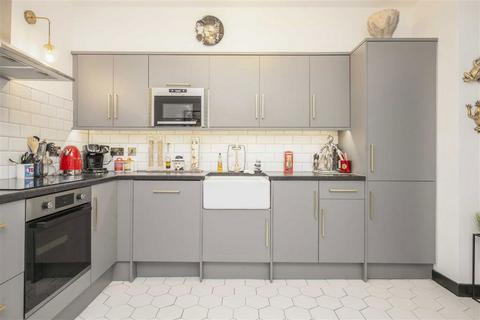 undefined, Motley Avenue, London EC2A