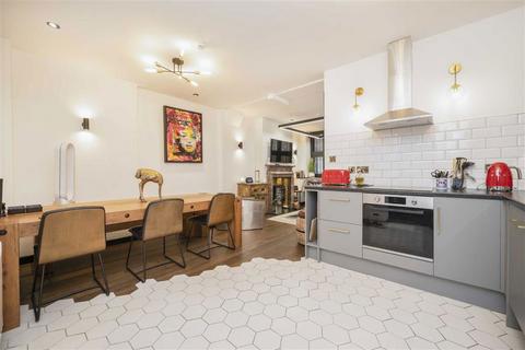 undefined, Motley Avenue, London EC2A