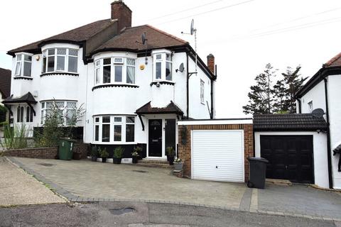 3 bedroom semi-detached house for sale, Mayhew Close, Chingford, E4