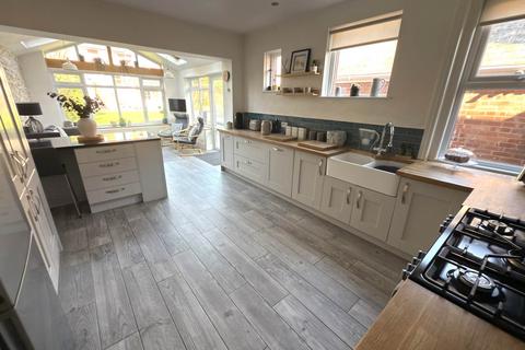 5 bedroom semi-detached house for sale, Hulham Road, Exmouth