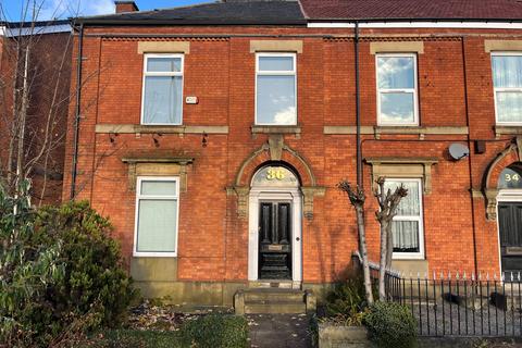 6 bedroom semi-detached house to rent, Chester Square, Greater Manchester, Ashton-under-Lyne, OL6