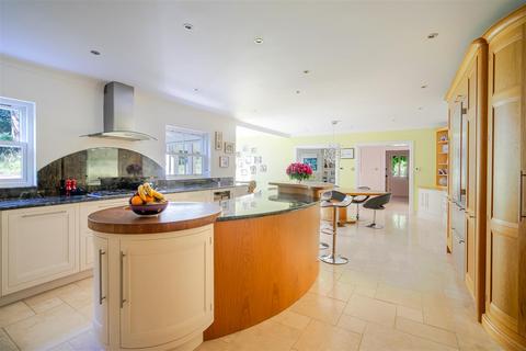 undefined, Queens Hill Rise, Ascot