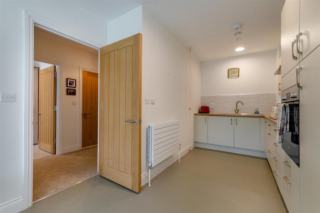 8658266-interior03.jpg