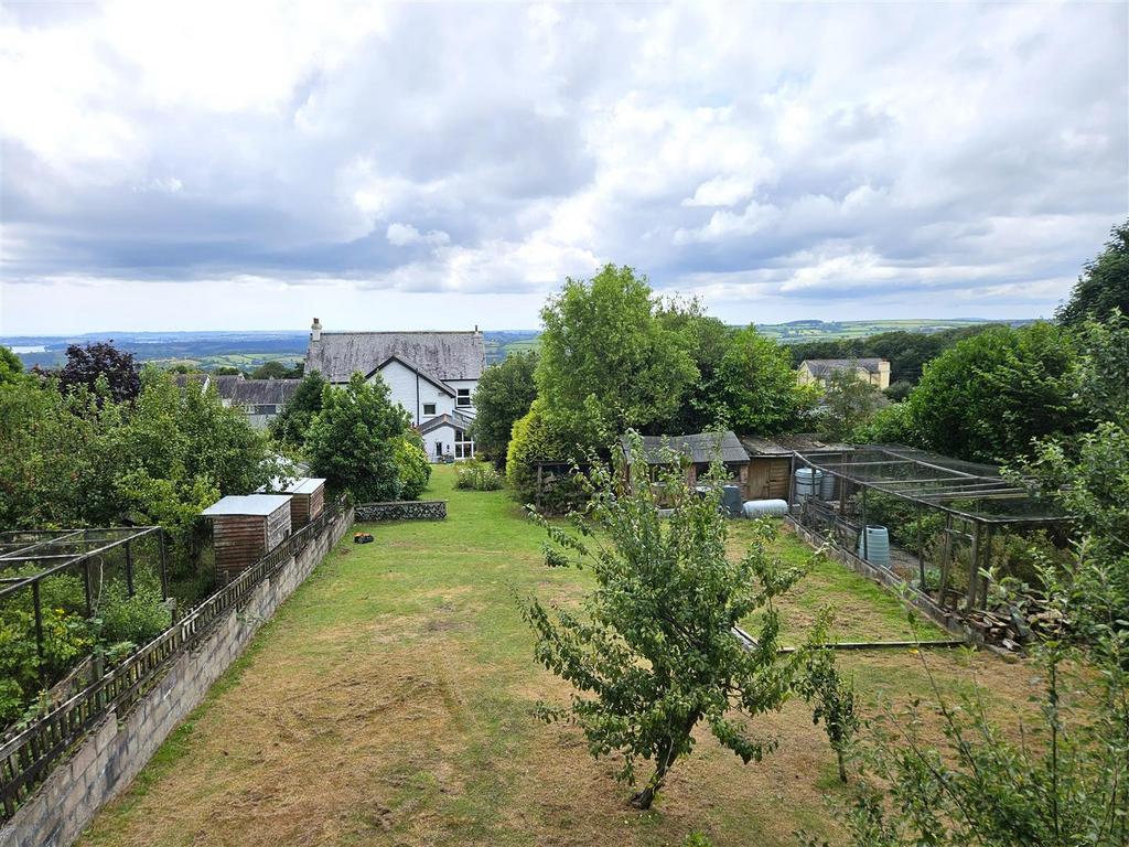 Gardens, View and Rear.jpg