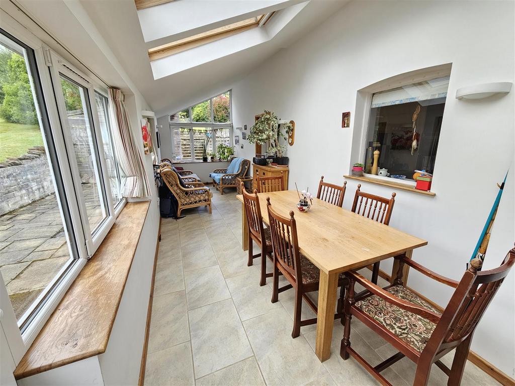 Garden Room.jpg